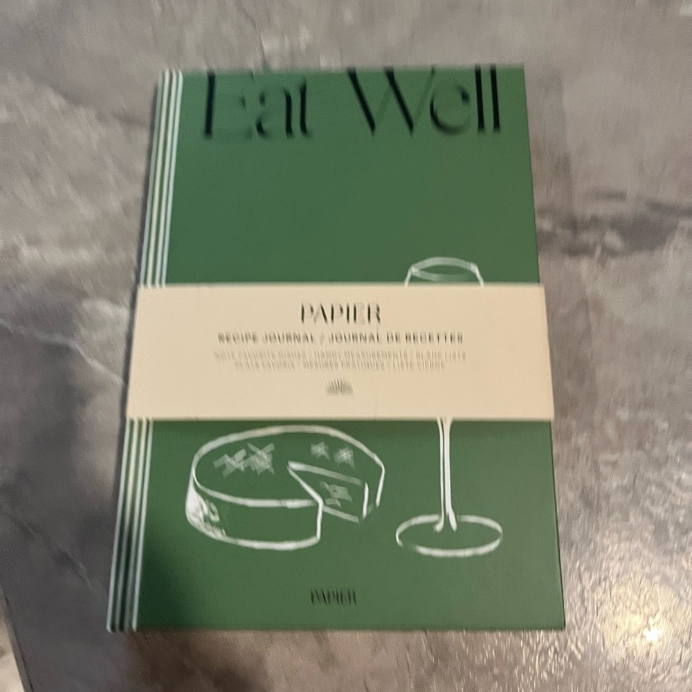 Papier “Eat Well” Guided Recipe Journal